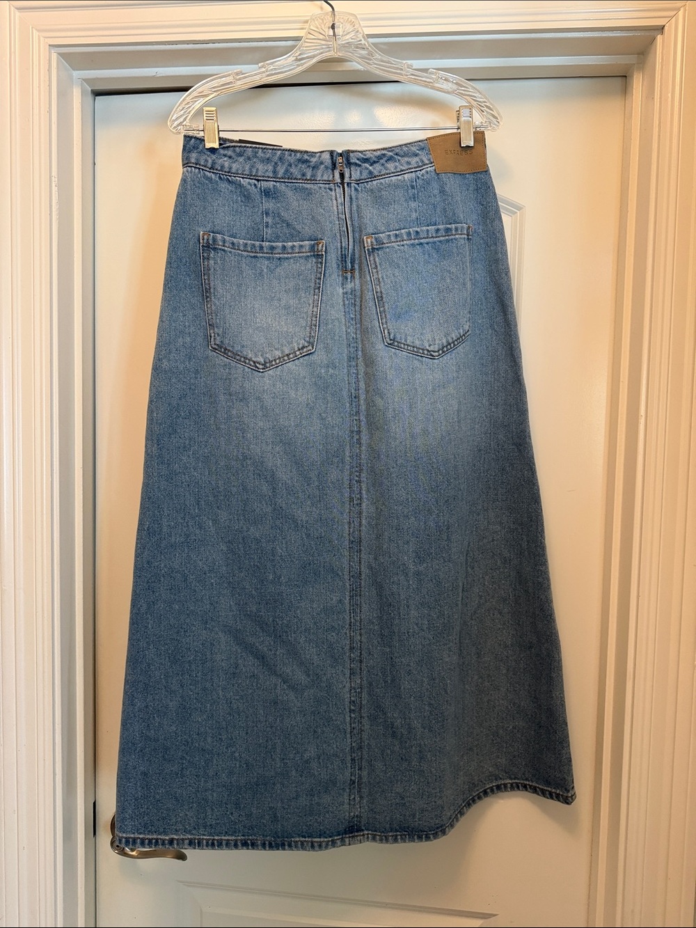 NWT Classic Denim A-Line Skirt w/ Front Slit, Size 8 - Picture 7 of 13